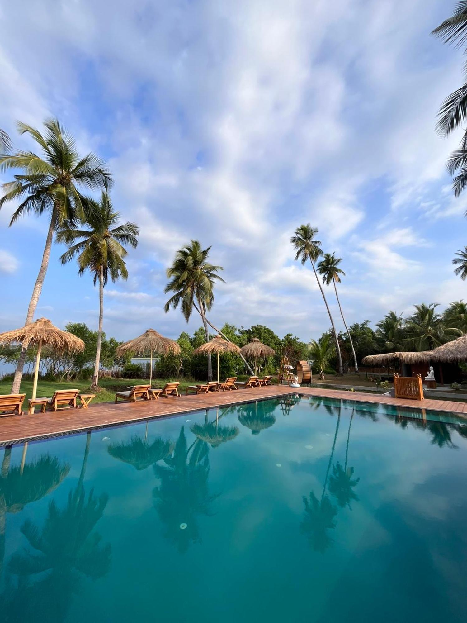 Hotel Simply Peace Tangalle Exterior foto